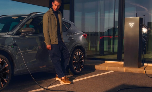 CUPRA-sahkoautot-ja-hybridit