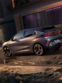 CUPRA Raval VZ 19" Plasma-kevytmetallivanteilla