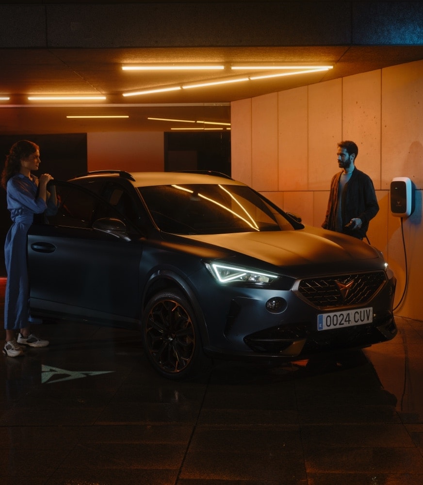 cupra%20connect%20e-hybrid-mallit